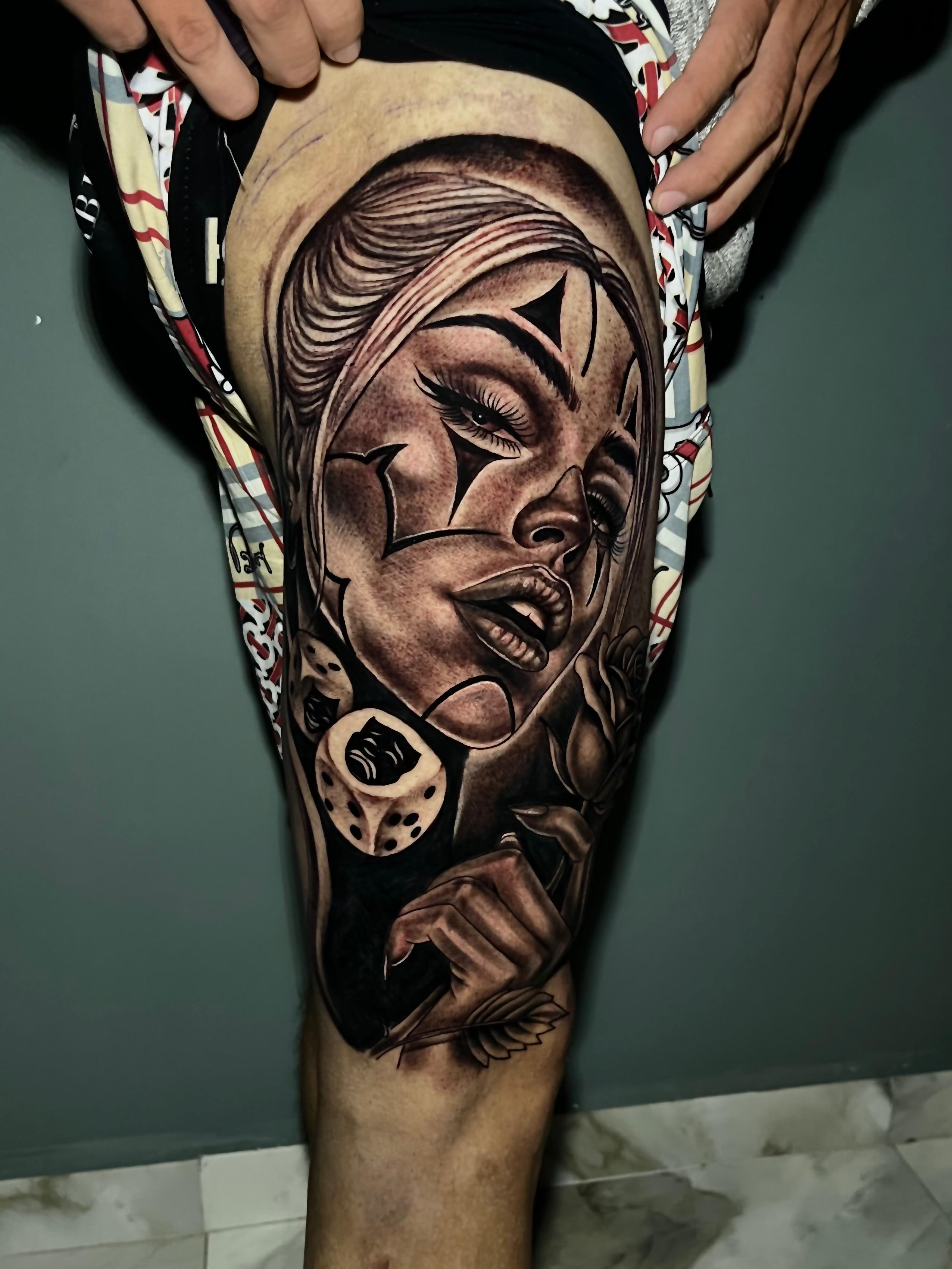 Tatuagem realismo preto e branco Mandrake